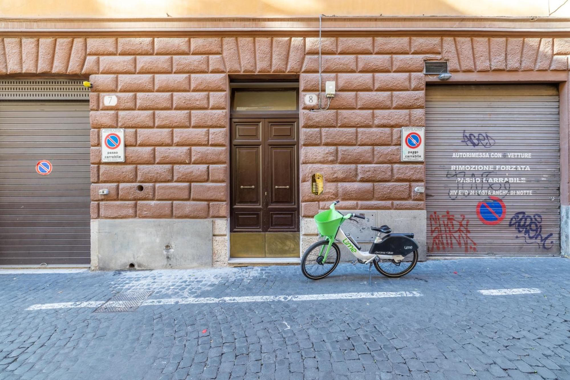Lovely Studio Apartment - Capocci Roma Exterior foto